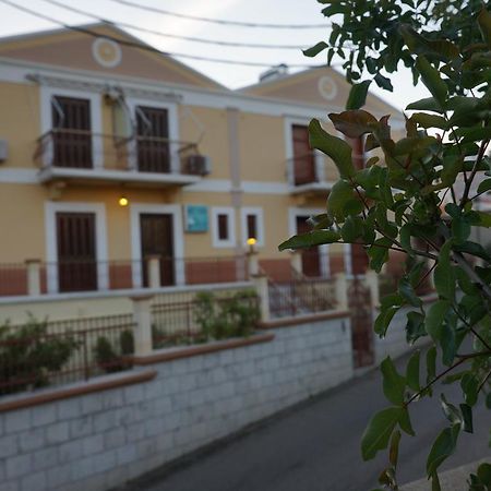 Villa Pinotsi Сими Экстерьер фото